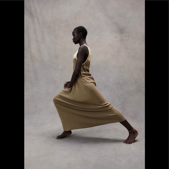 NEW ZARA LIMITED EDITION KNIT DRESS - Picture 5 of 9